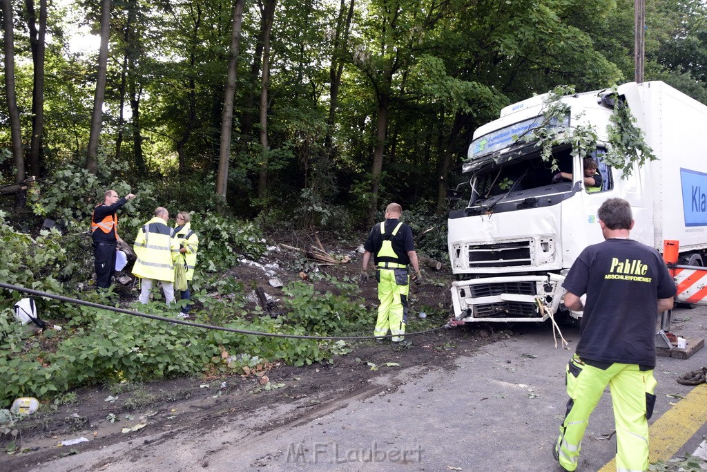 Schwerer VU A 3 Rich Oberhausen Hoehe AK Leverkusen P651.JPG - Miklos Laubert